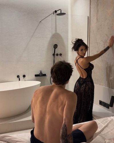 Нічна сорочка-сукня з гіпюру