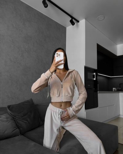 Вкорочене худі з велюру