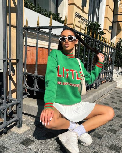 Вʼязаний джемпер з надписом