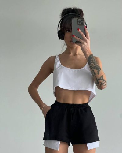 Майка вкорочена вільного крою