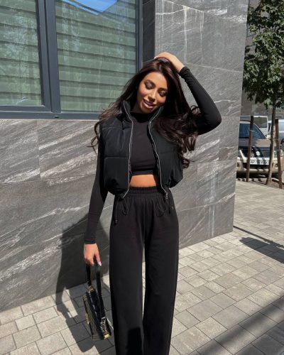 Жилет з плащівки на синтепоні